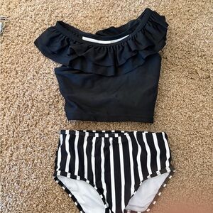 Baby girl swimsuits 2 pairs